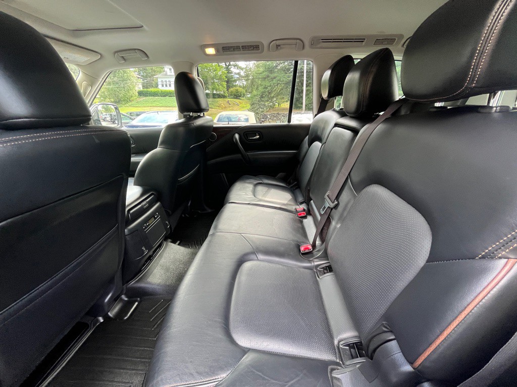 2019 Nissan Armada Image 14