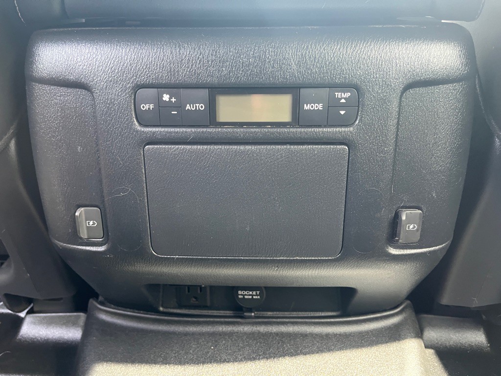 2019 Nissan Armada Image 18