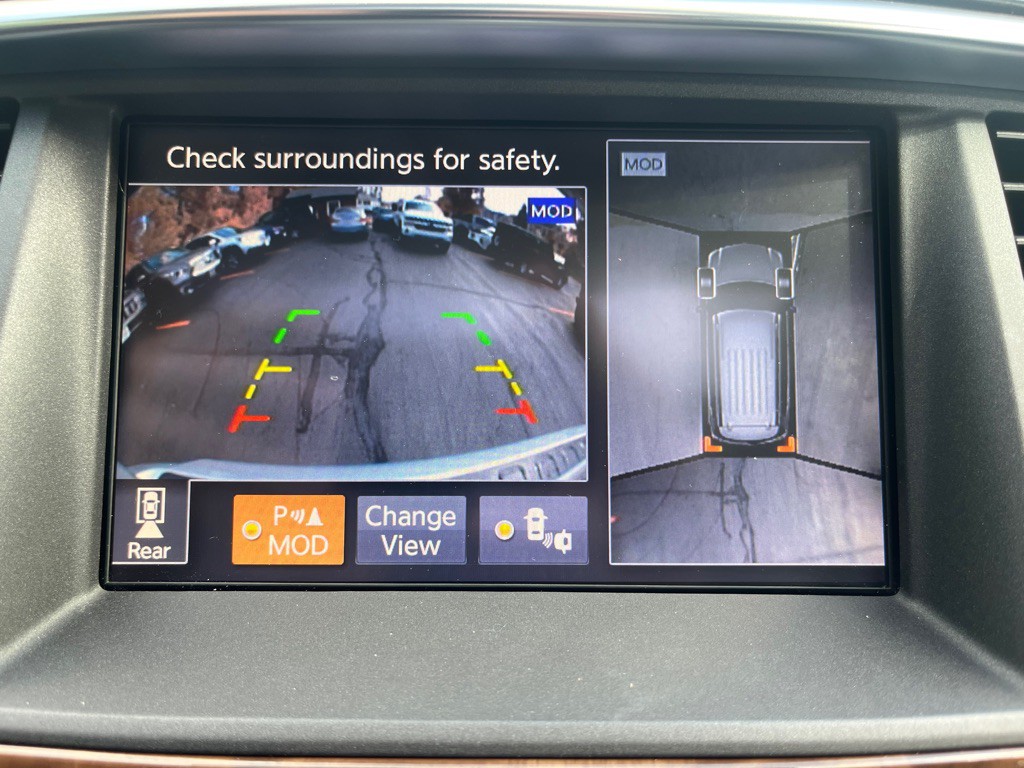 2019 Nissan Armada Image 30