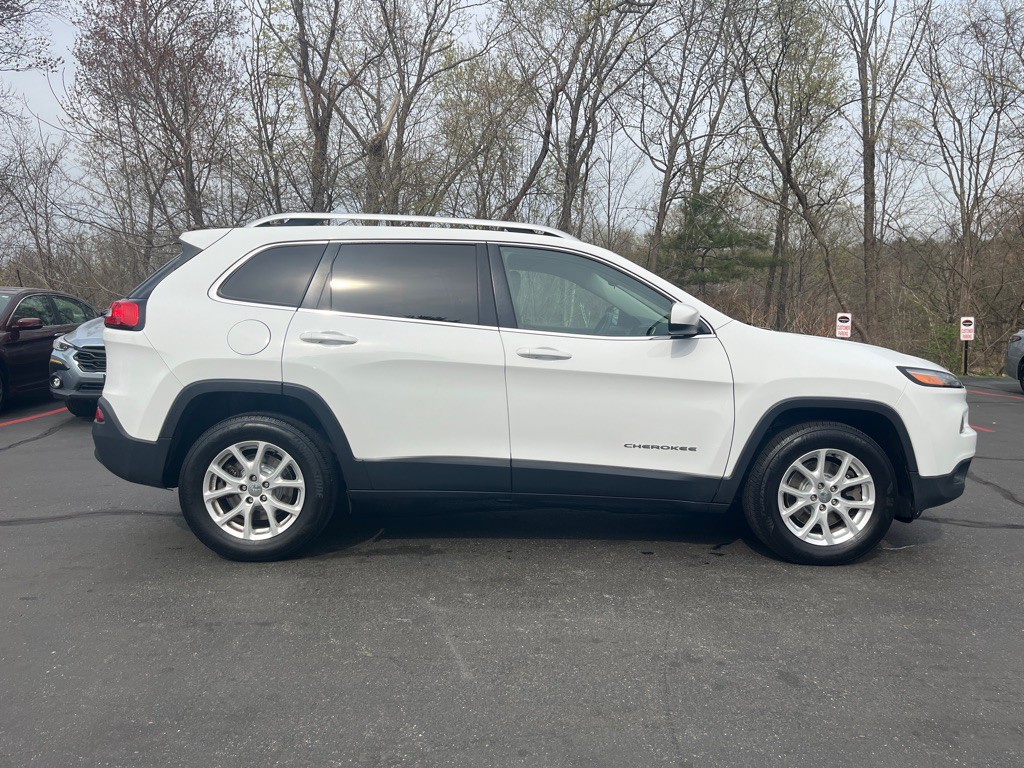 2016 Jeep Cherokee Image 5