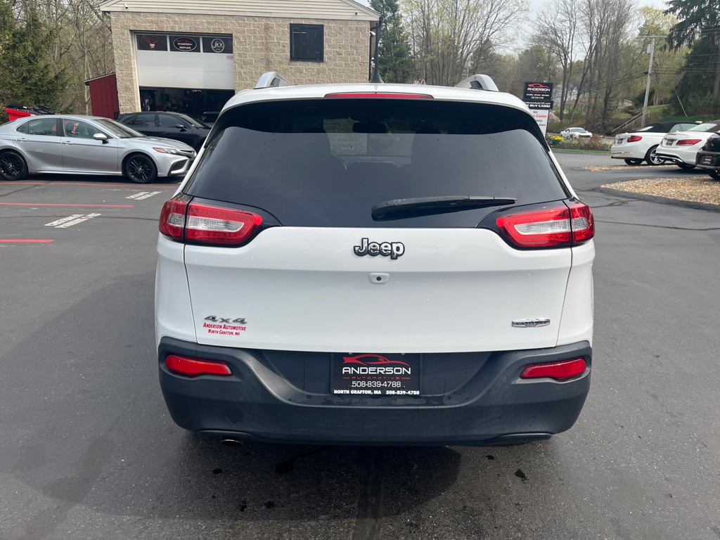 2016 Jeep Cherokee Image 9