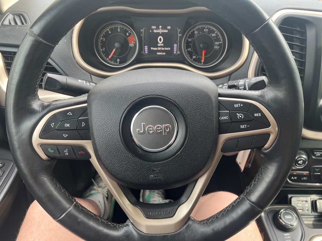 2016 Jeep Cherokee Image 19