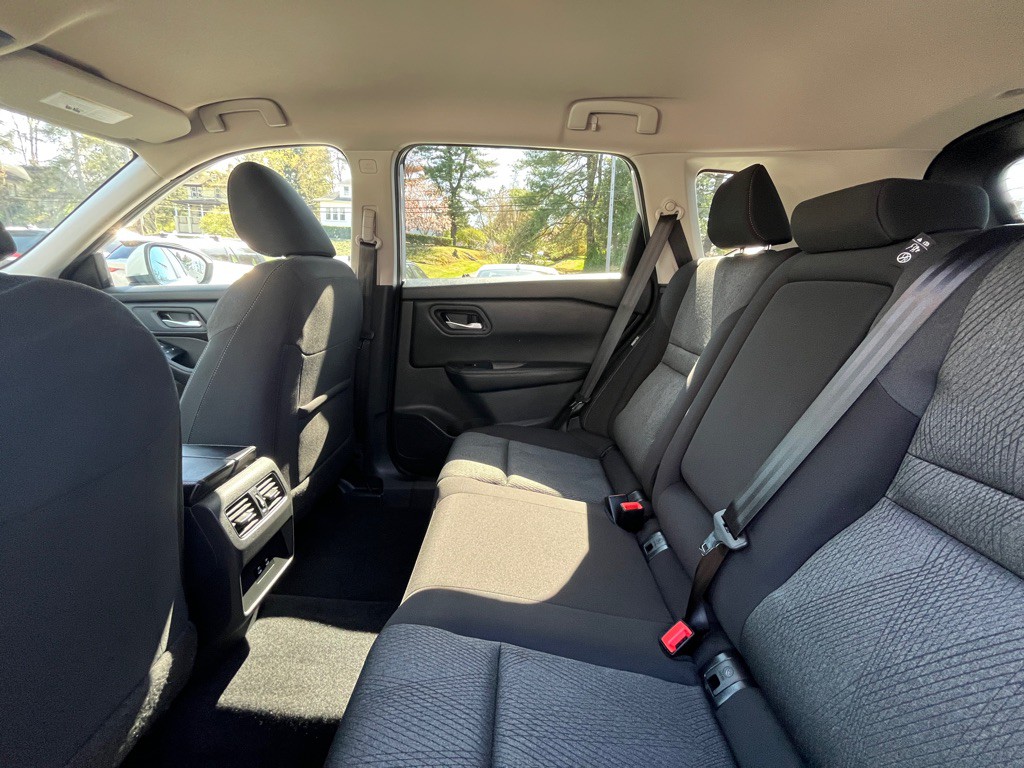 2025 Nissan Rogue Image 12