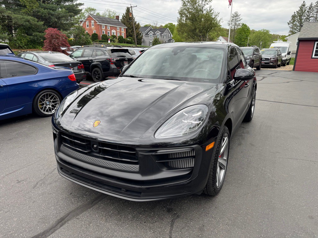 2024 Porsche Macan Image 7