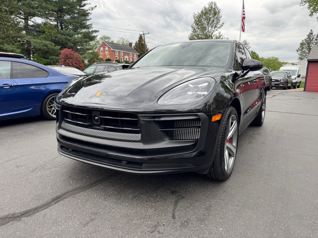 2024 Porsche Macan Image 8