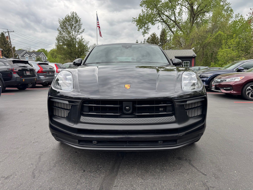 2024 Porsche Macan Image 10