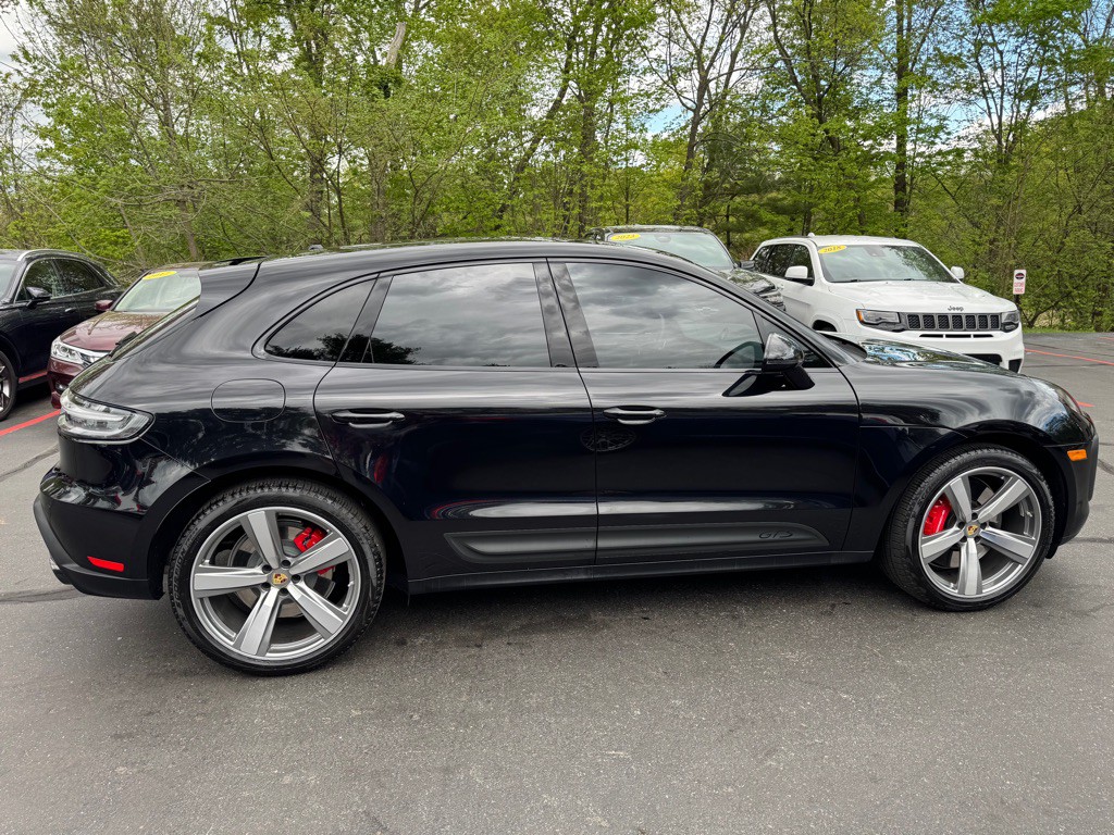 2024 Porsche Macan Image 15