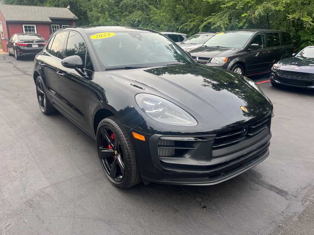 2024 Porsche Macan Image 4