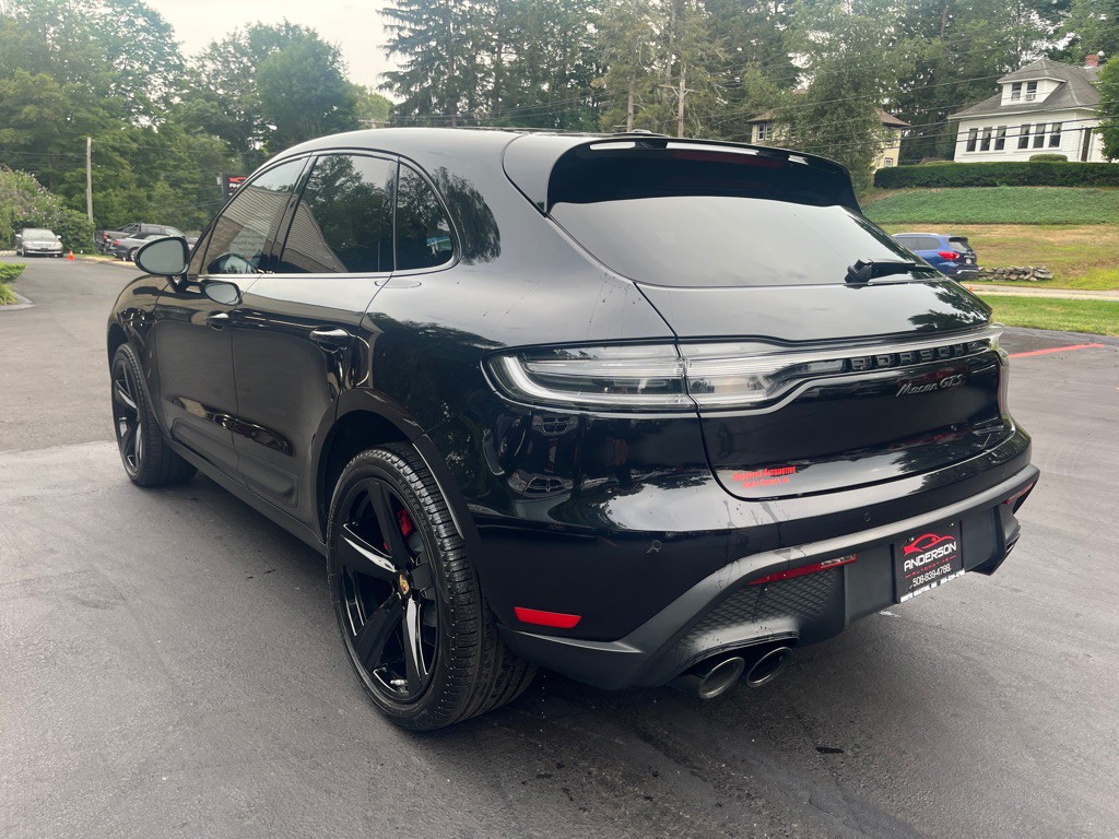 2024 Porsche Macan Image 12
