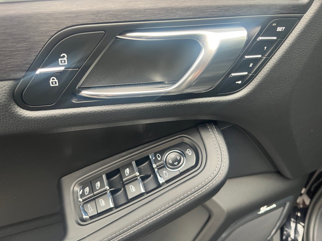 2024 Porsche Macan Image 20
