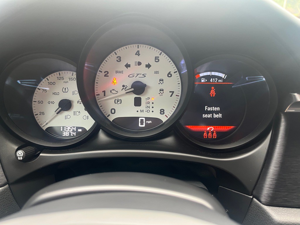 2024 Porsche Macan Image 22