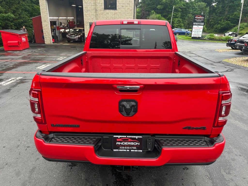 2022 RAM 3500 Image 12