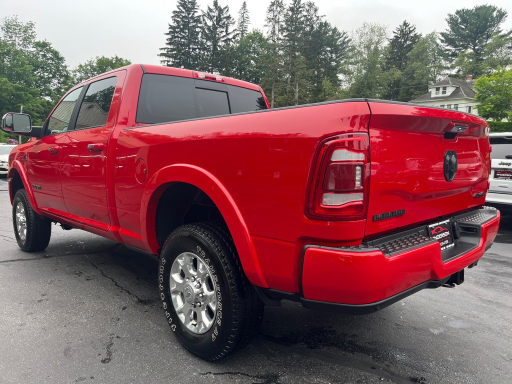 2022 RAM 3500 Image 15