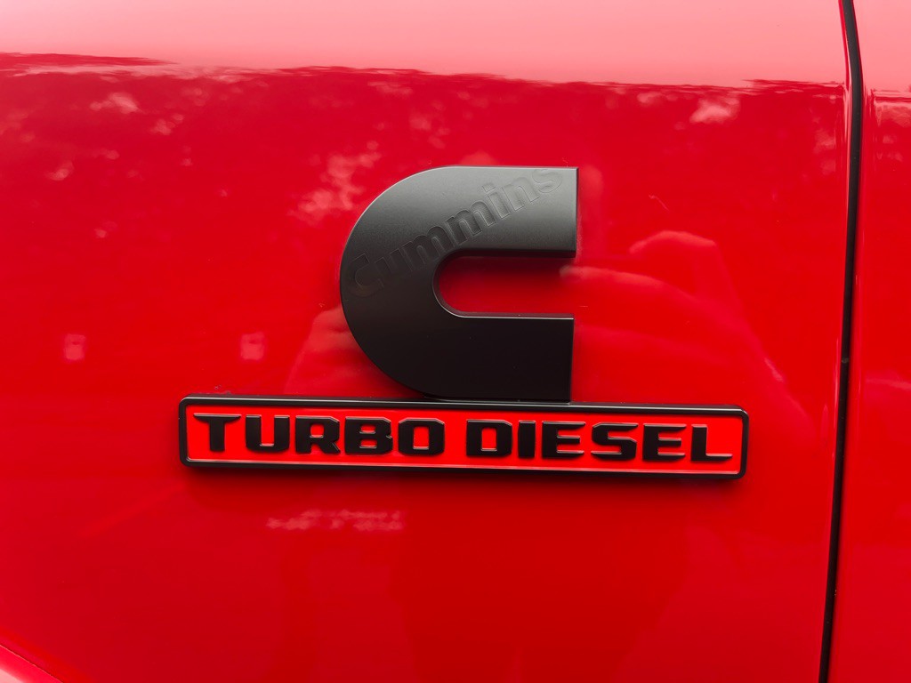 2022 RAM 3500 Image 16