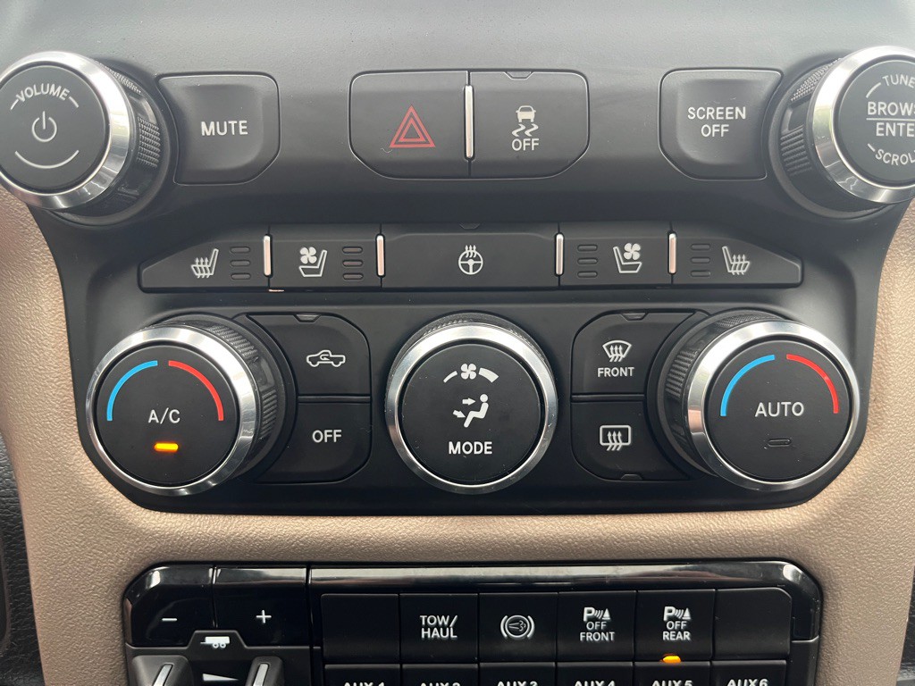 2022 RAM 3500 Image 29