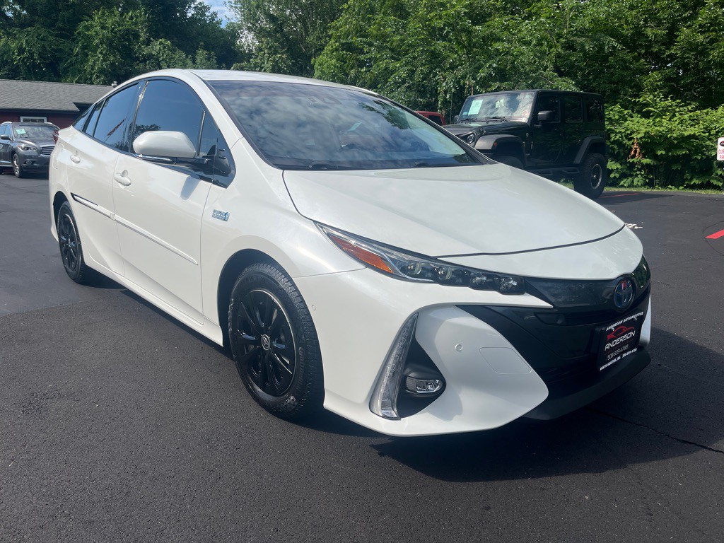 2020 Toyota Prius Image 4