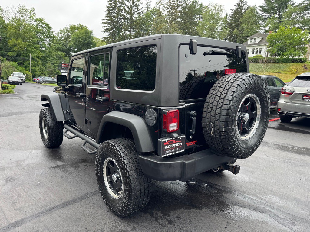 2013 Jeep Wrangler Unlimited Image 12