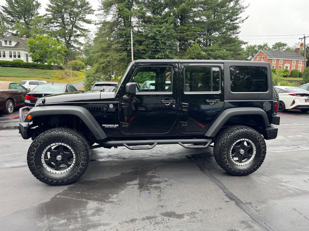 2013 Jeep Wrangler Unlimited Image 14