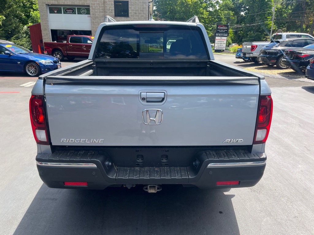 2017 Honda Ridgeline Image 9