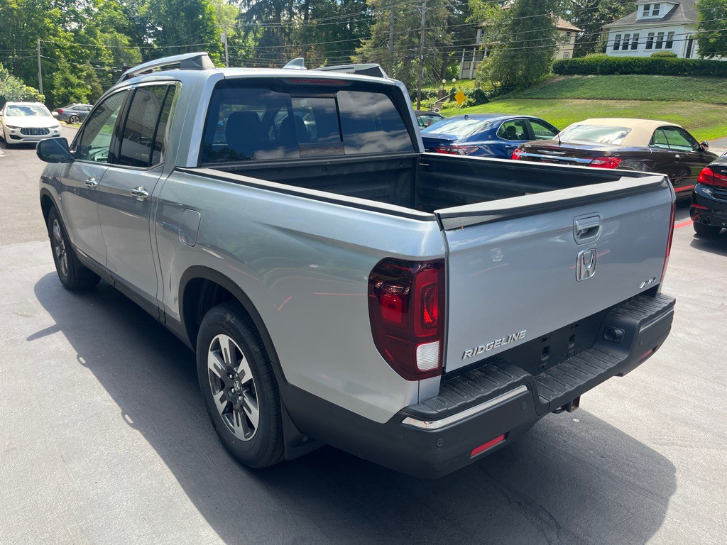 2017 Honda Ridgeline Image 11