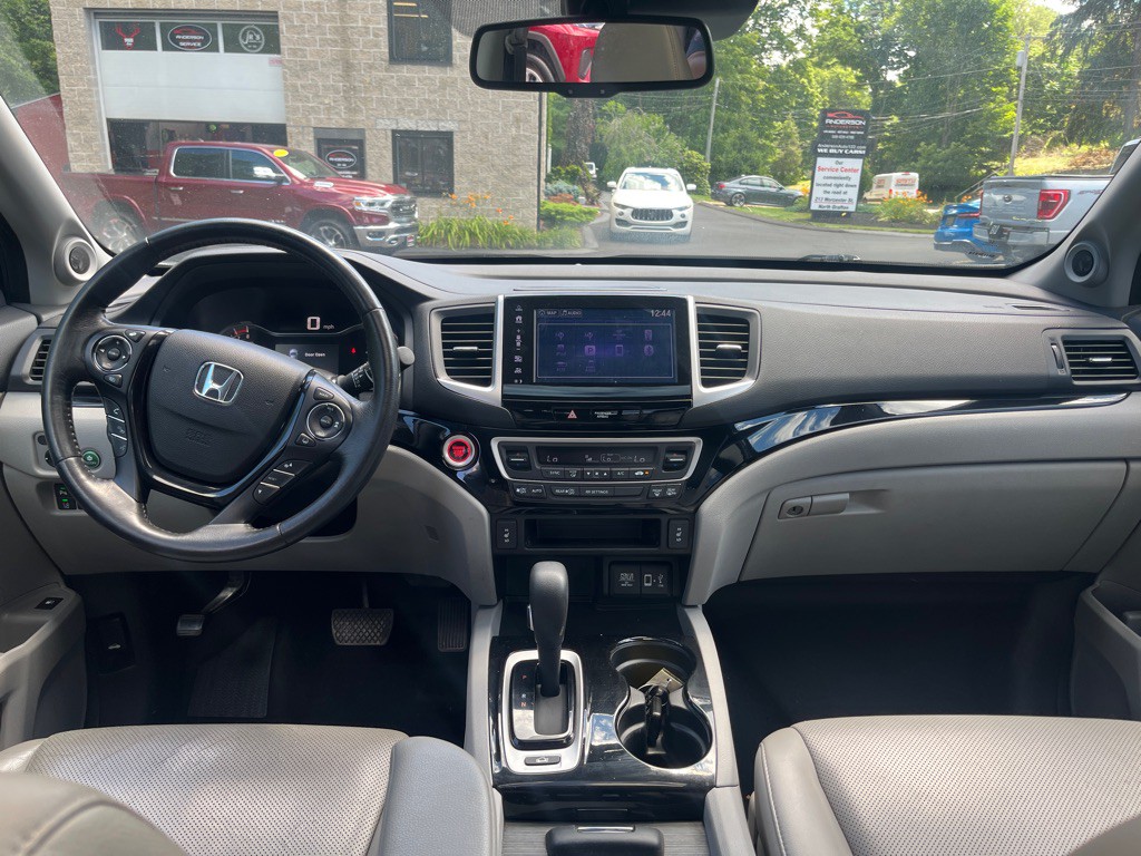 2017 Honda Ridgeline Image 14