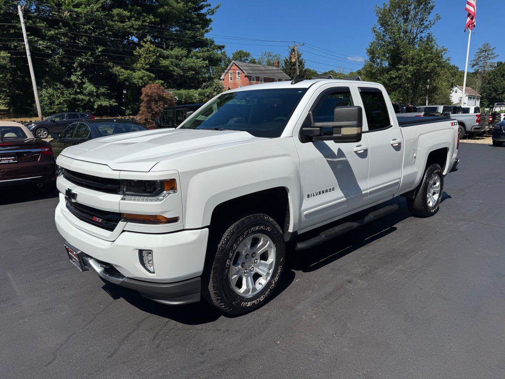 2018 Chevrolet Silverado 1500 Image 2