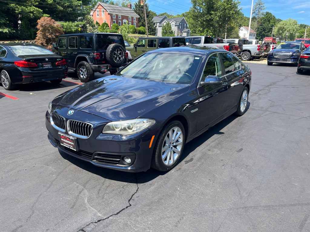 2016 BMW 5 Series Image 2