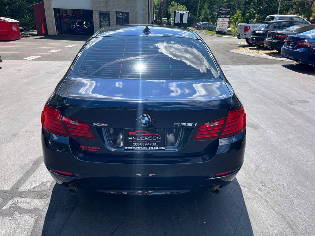 2016 BMW 5 Series Image 10