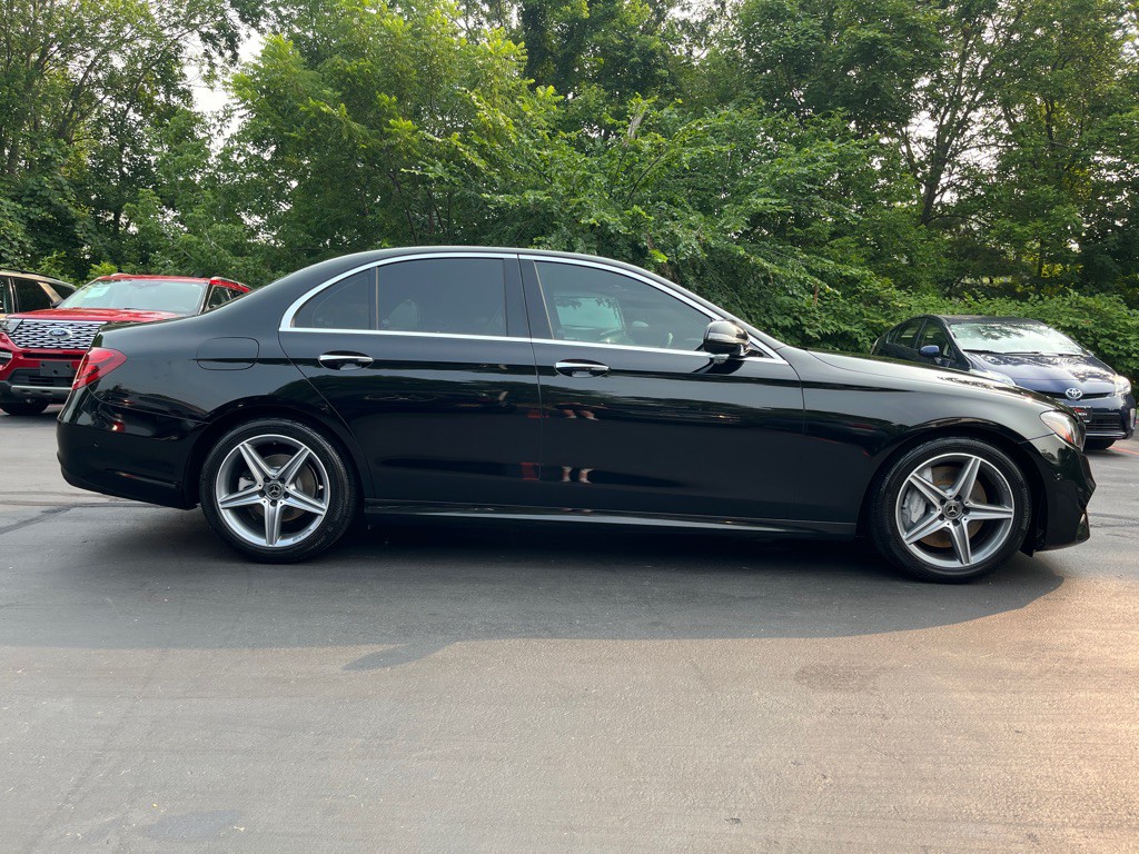2017 Mercedes-Benz E-Class Image 6