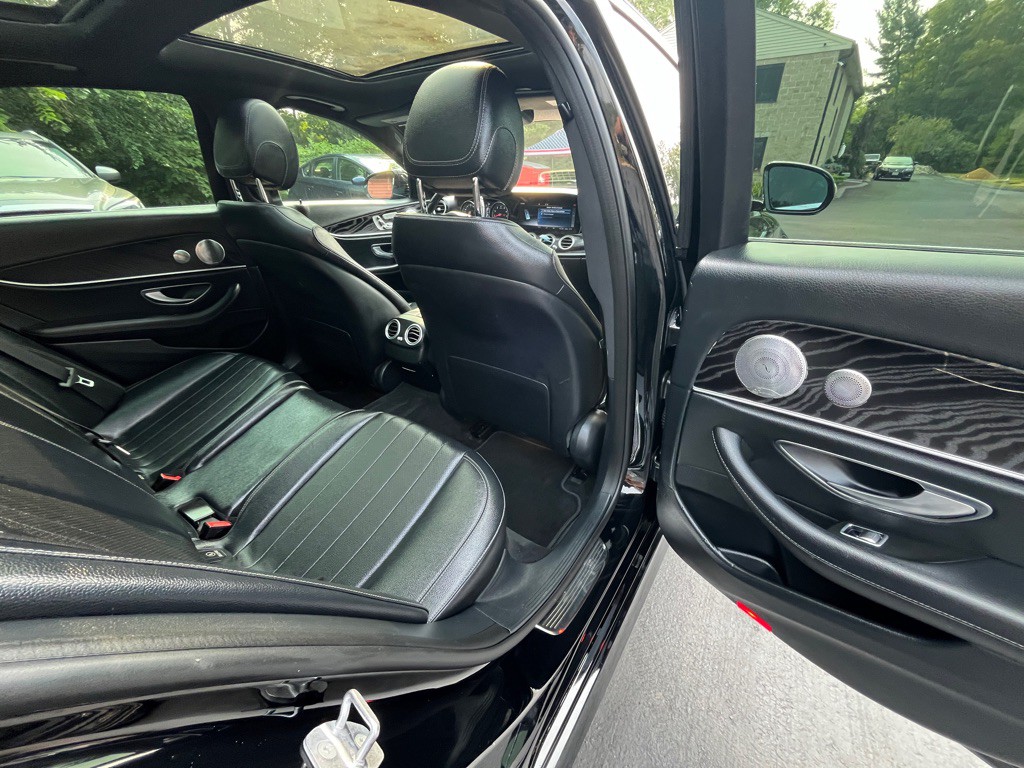 2017 Mercedes-Benz E-Class Image 8