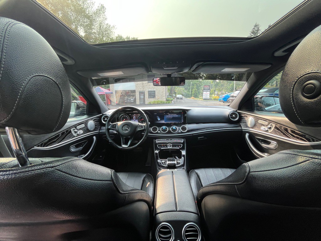 2017 Mercedes-Benz E-Class Image 15