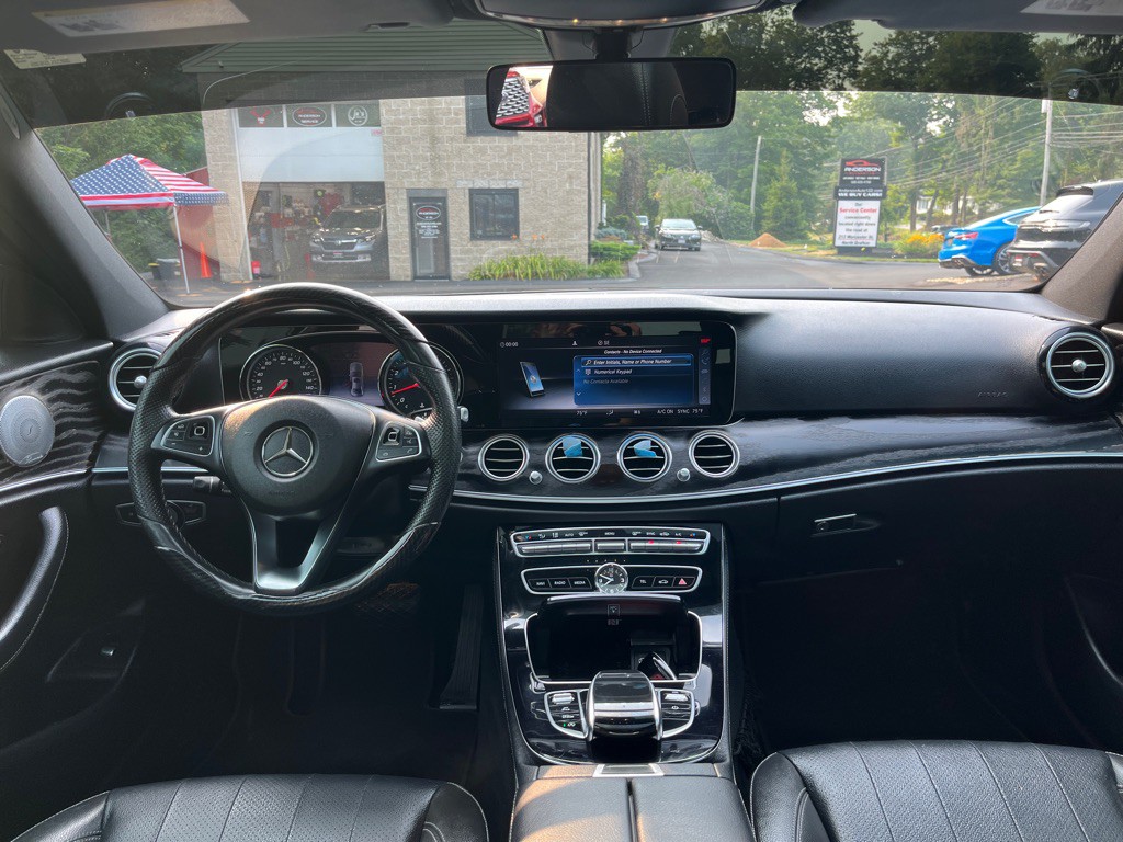 2017 Mercedes-Benz E-Class Image 16