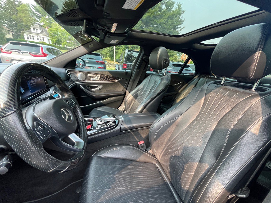 2017 Mercedes-Benz E-Class Image 17