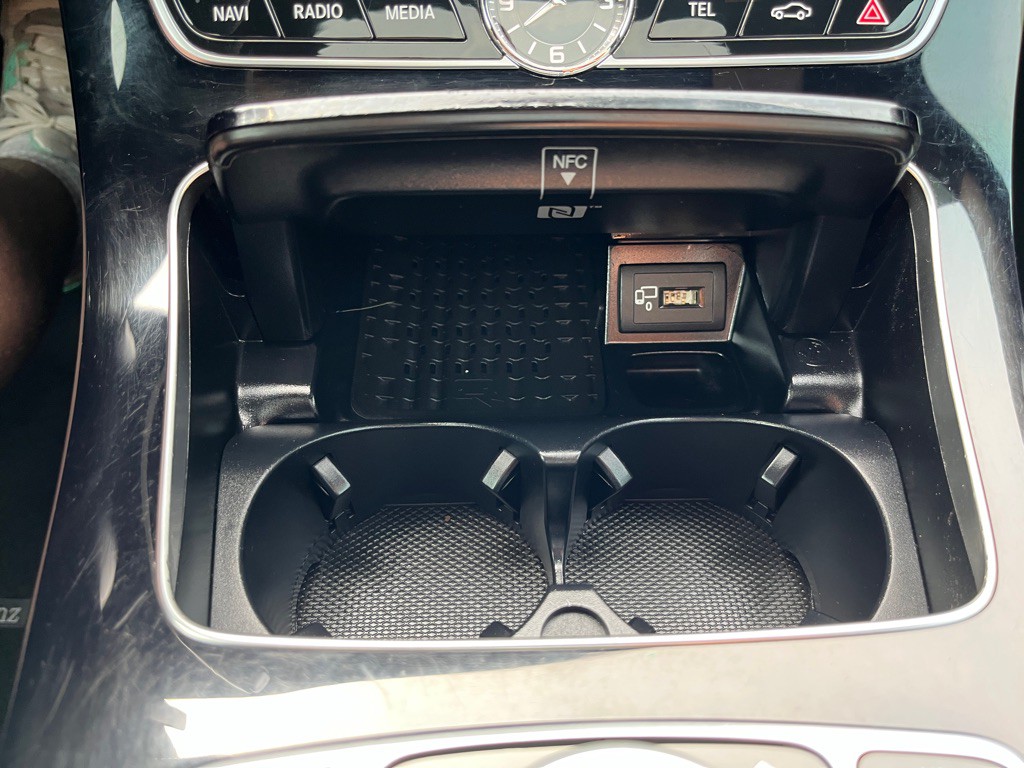 2017 Mercedes-Benz E-Class Image 25