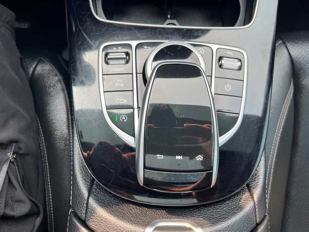 2017 Mercedes-Benz E-Class Image 26