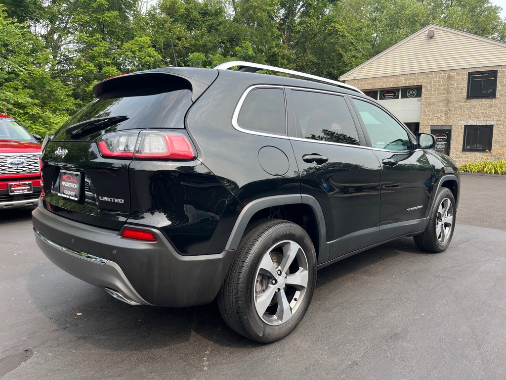 2020 Jeep Cherokee Image 8