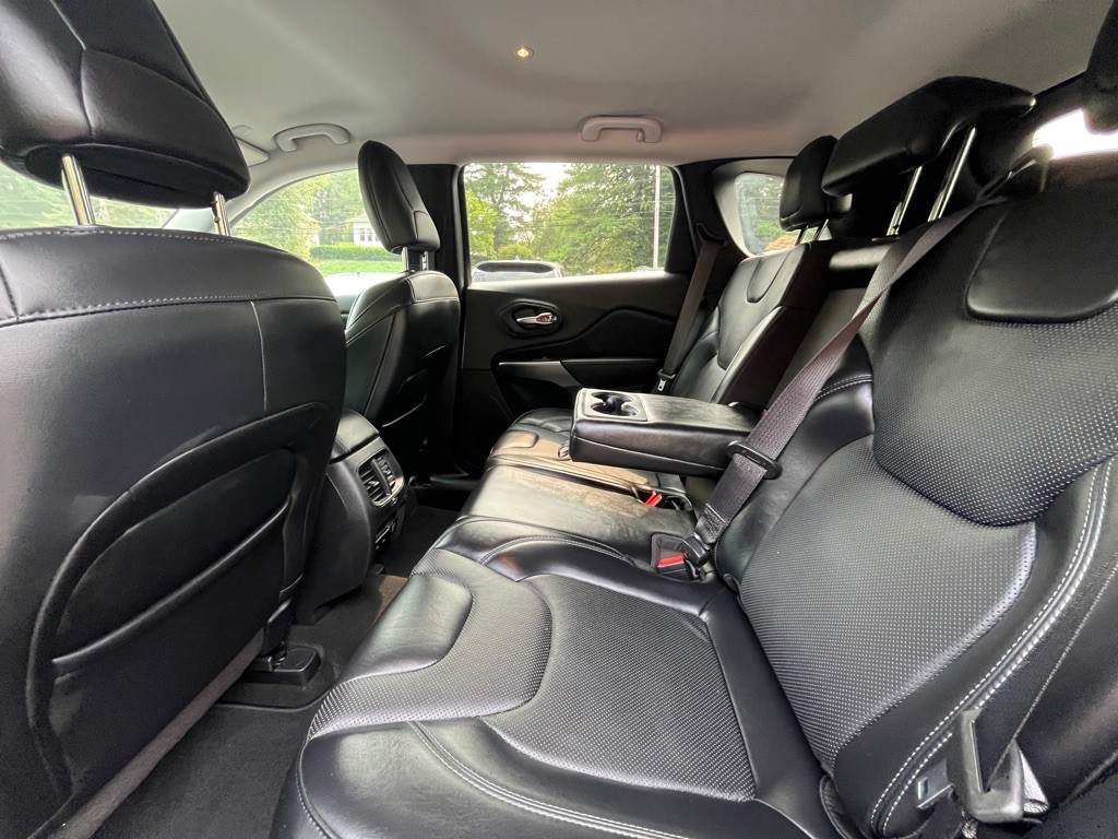 2020 Jeep Cherokee Image 13