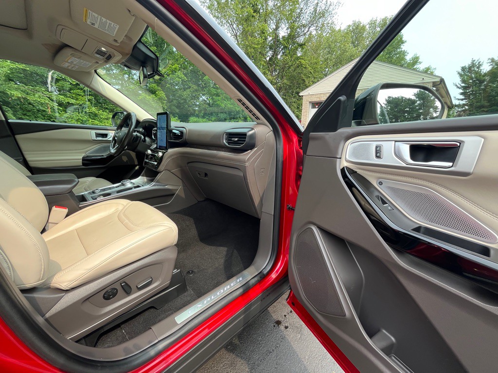 2021 Ford Explorer Image 7