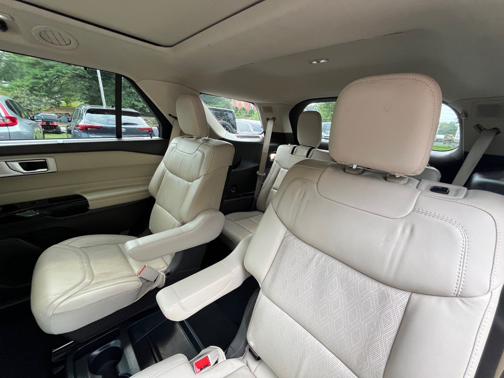 2021 Ford Explorer Image 15