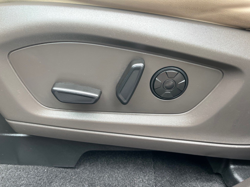 2021 Ford Explorer Image 21