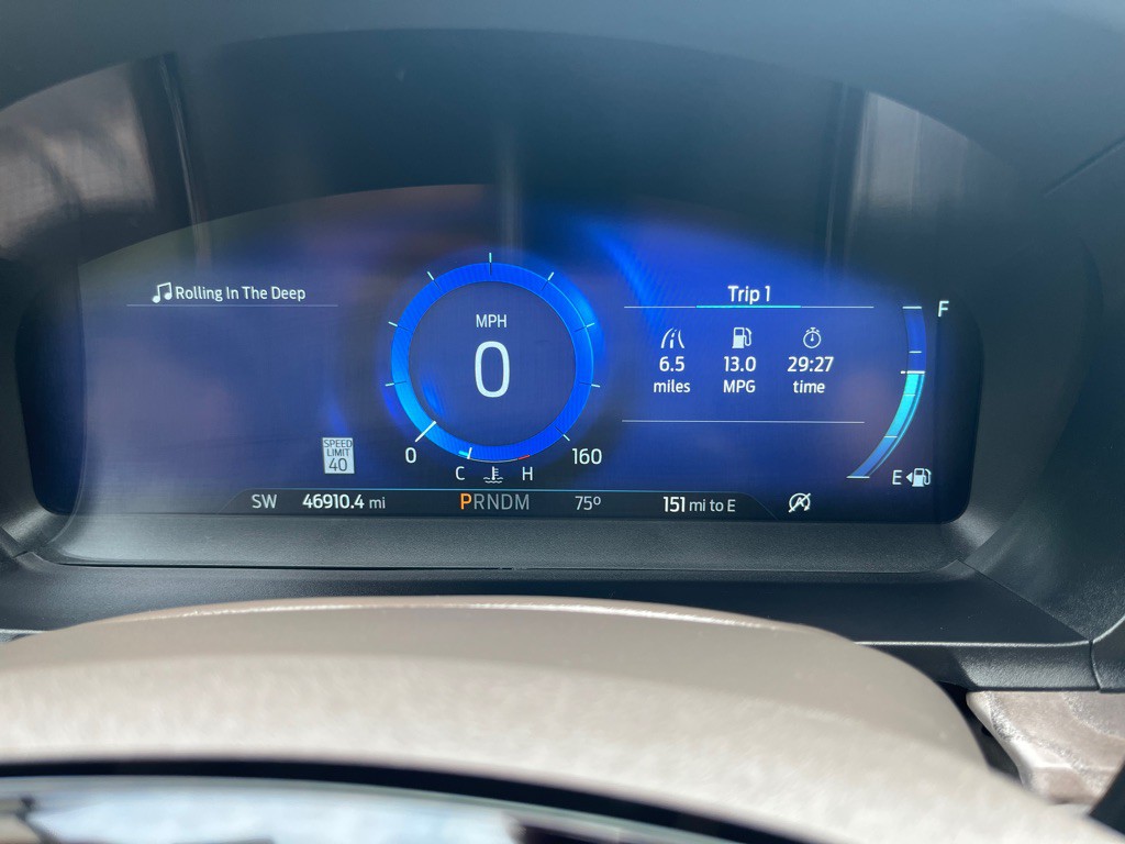 2021 Ford Explorer Image 25