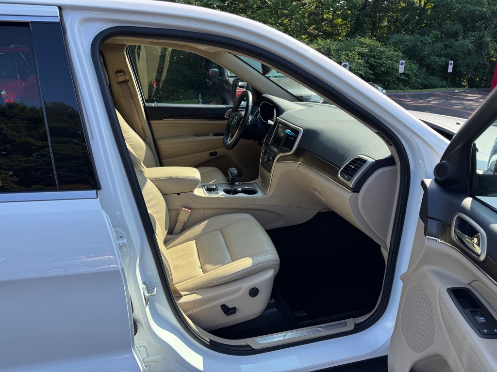 2015 Jeep Grand Cherokee Image 8