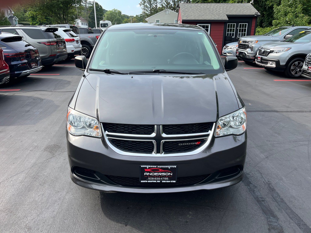 2017 Dodge Grand Caravan Image 3