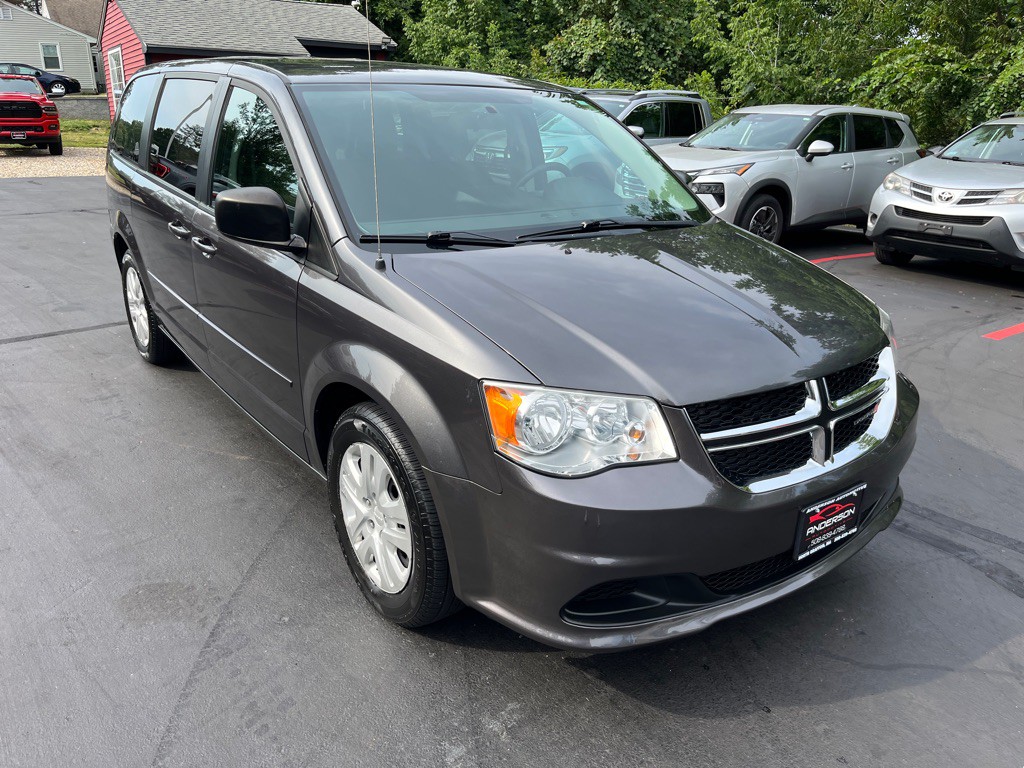 2017 Dodge Grand Caravan Image 4