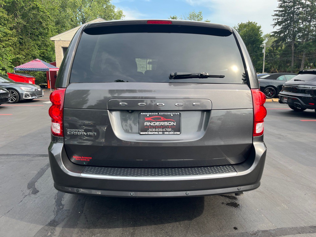2017 Dodge Grand Caravan Image 9