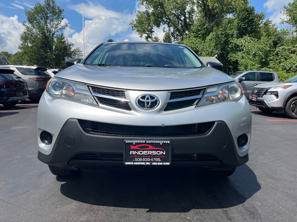 2015 Toyota Rav4 Image 4