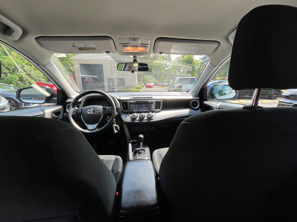 2015 Toyota Rav4 Image 14