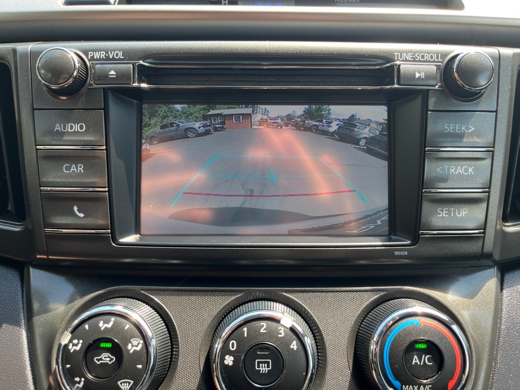 2015 Toyota Rav4 Image 22