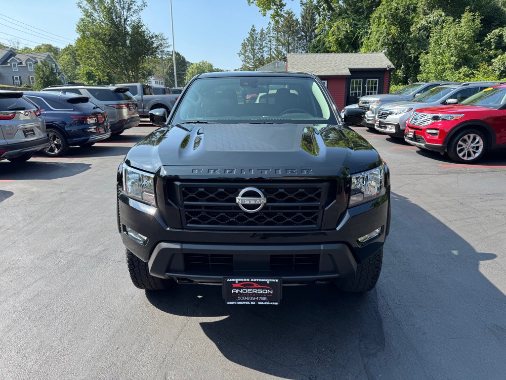 2024 Nissan Frontier Image 4