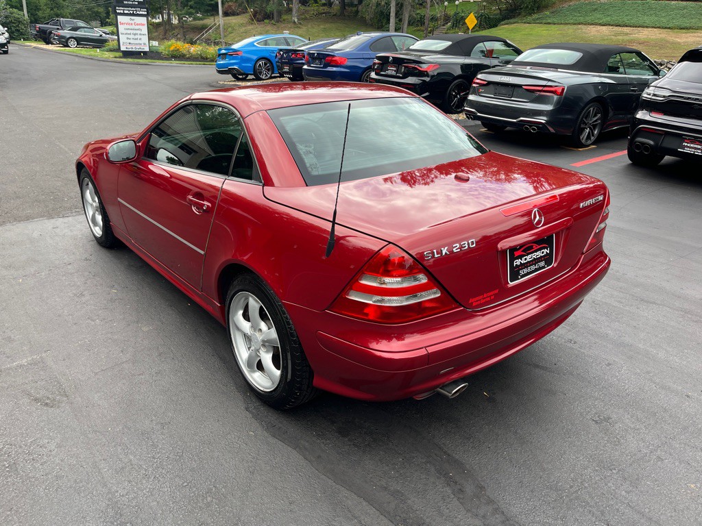 2001 Mercedes-Benz SLK-Class Image 10